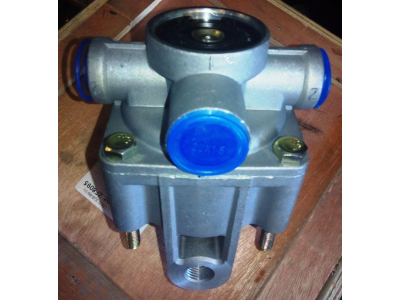 Клапан регулировки тормозных усилий на задние мосты (ускорительный) SH F3000 SHAANXI / Shacman (ШАНКСИ / Шакман) DZ9112360047 фото 1 Уфа